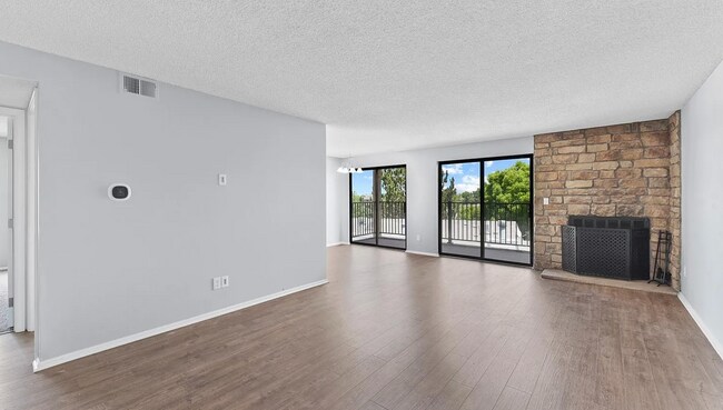 15911 E Dakota Place unit 301, Aurora, CO 80017 - photo 6