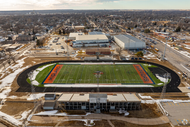Fremont High School is the only public high school in the Fremont area.