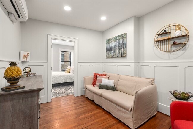 165 Salem St unit 3, Boston, MA 02113 - photo 6