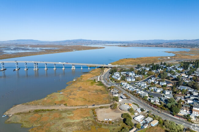 The Napa River flows past the Vallejo Heights and gives access to Sonoma.