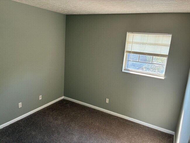 New Cut Apartments, Louisville, KY 40214 - photo 4