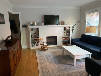 520 Sheridan Rd Unit 1A, Evanston, IL 60202