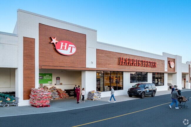 Freedom Park residents can get their grocery shopping done at Harris Teeter.