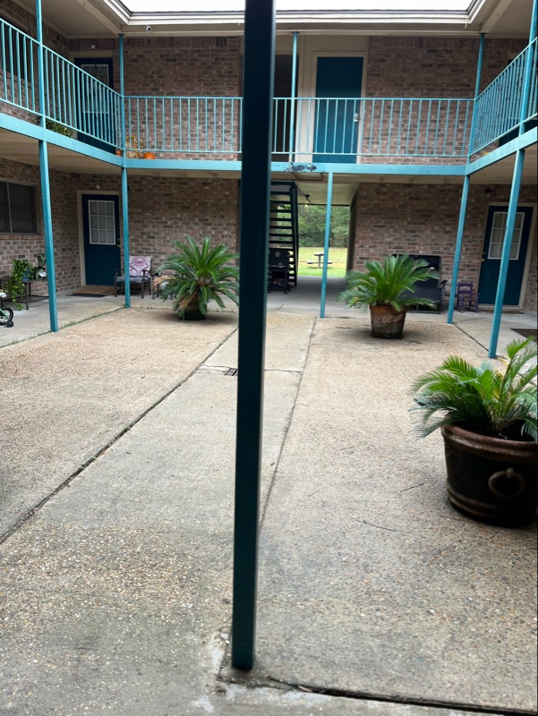 110 Farm To Market 82 Unit downstairs, Kirbyville, TX 75956