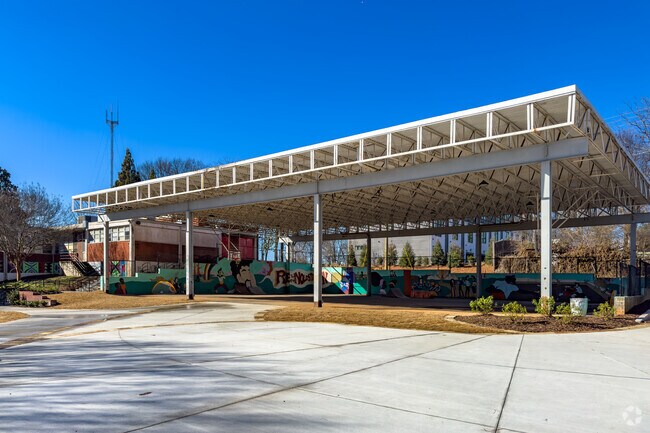 A Lang-Carson Park structure in Reynoldstown.