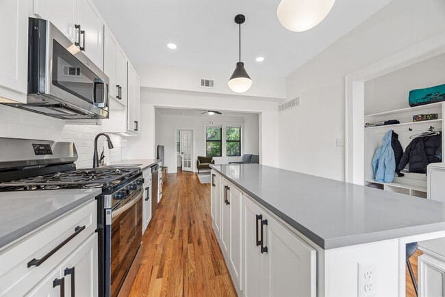 721 Limit Ave, Saint Louis, MO 63130 - photo 2