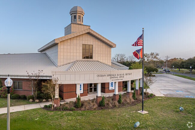 The Ocean Springs School District has an A+ grade from Niche.