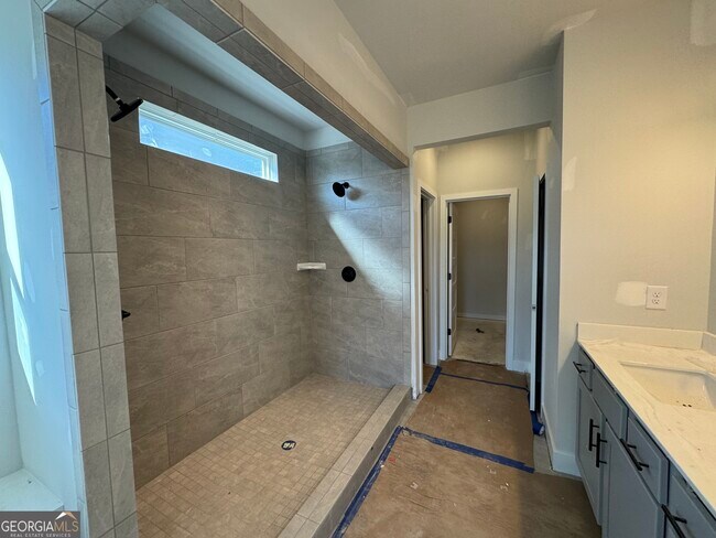 29 Rose Lake Ct, Hoschton, GA 30548 - photo 4