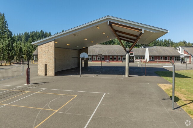 Simpson Avenue Elementary School is in Montesano.