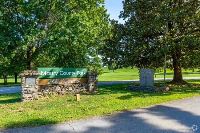 Hampshire locals love Maury County Park, a green oasis with trails and ponds.