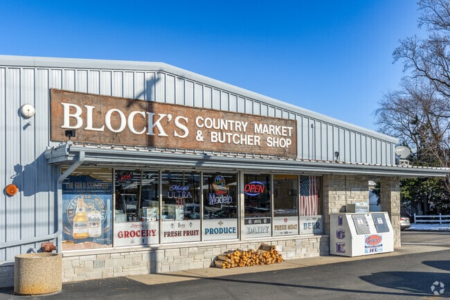 Block's Country Market in Hampshire is one of the closest grocery shops to Burlington.