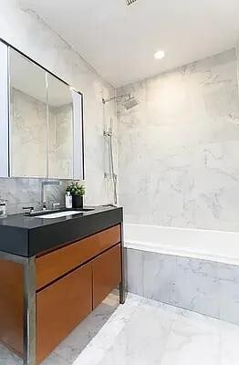 75 Wall St Unit 22, New York, NY 10005