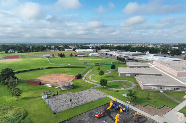 Sauk Centre Elementary School is apart of the Sauk Centre Public School District.