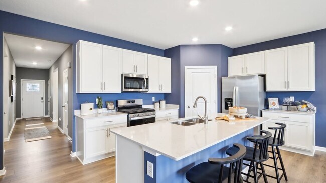 1351 Foxtail Ln, Whiteland, IN 46184 - photo 7