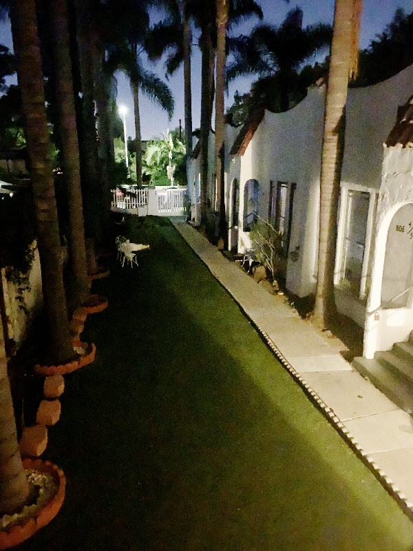 808 N Poinsettia Place unit 4A, Los Angeles, CA 90046 - photo 2