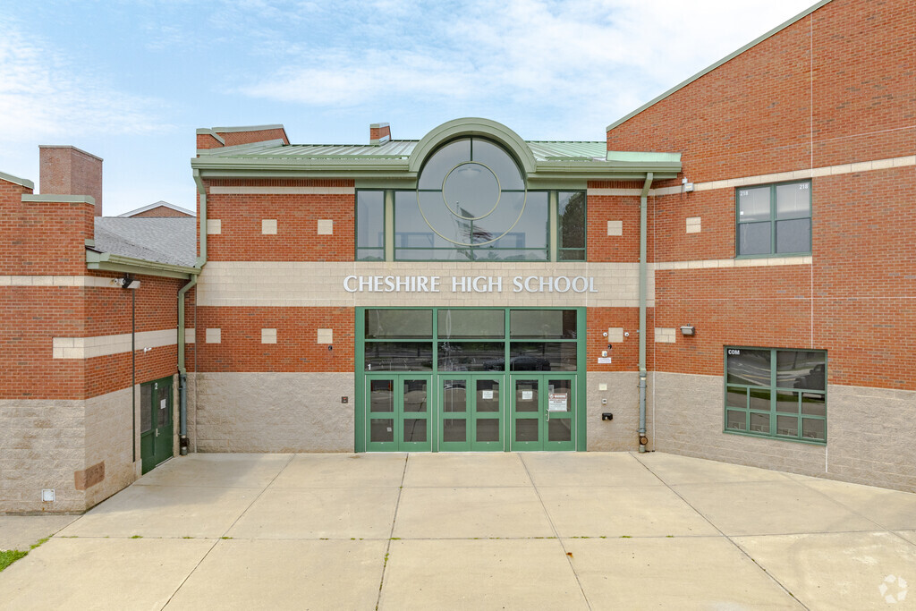 Chesire High School is located at 525 S Main Street in Cheshire, CT.