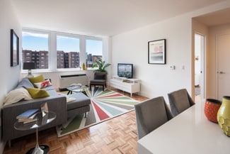 97-45 Queens Blvd, Rego Park, NY 11375