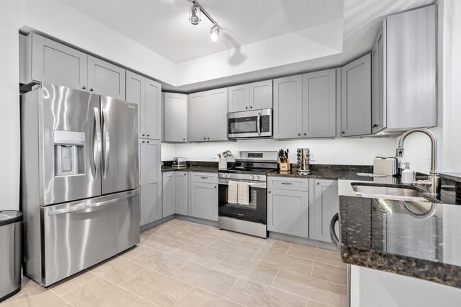 605 Kemp St unit ID1044459P, Merritt Island, FL 32952 - photo 4