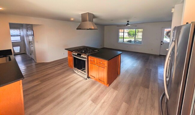 365 Elkwood Ave, Imperial Beach, CA 91932 - photo 4