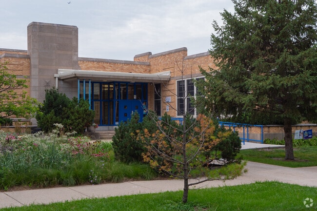 Solomon Elementary School is in the North Park neighborhood.