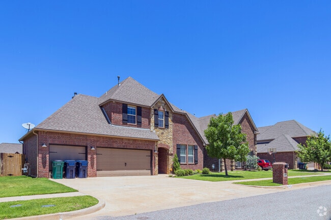 There are a few three car garages in Quail Springs as well.