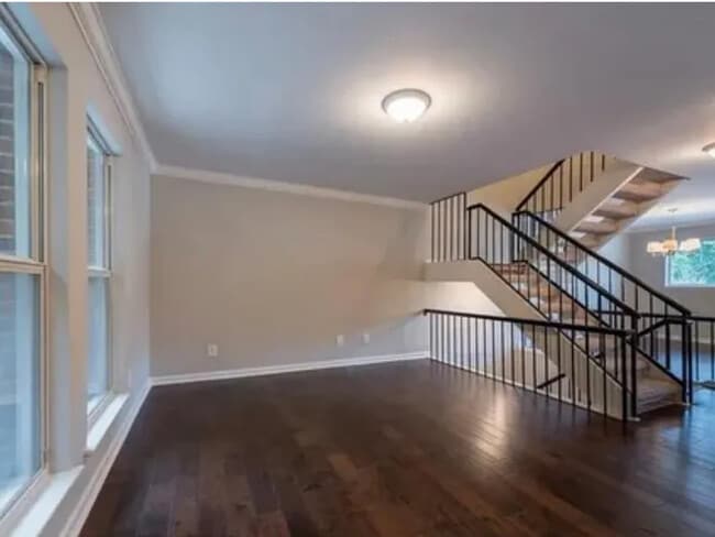 7311 Cardigan Cir, Atlanta, GA 30328 - photo 7