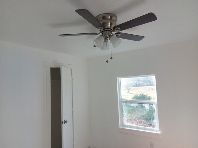 18612 Baughman Dr, Pearland, TX 77584 - photo 7