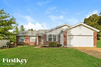 1851 Smizer Mill Rd, Fenton, MO 63026