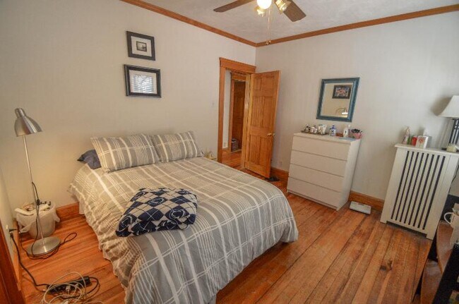 37 Walker St unit 2, Somerville, MA 02144 - photo 7