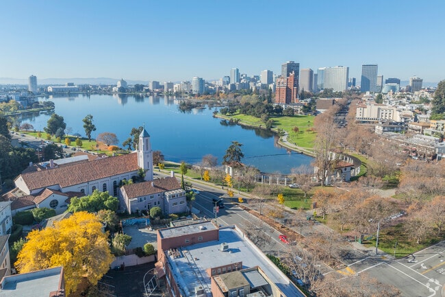 Trestle Glen is a short walk from the beautiful Lake Merritt.