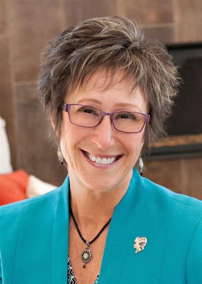 VICKI WESTAPHER