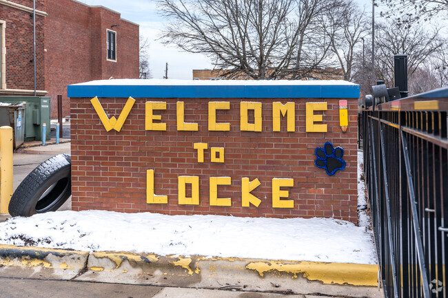 Locke J Elementary School is part of the Chicago Public Schools District.