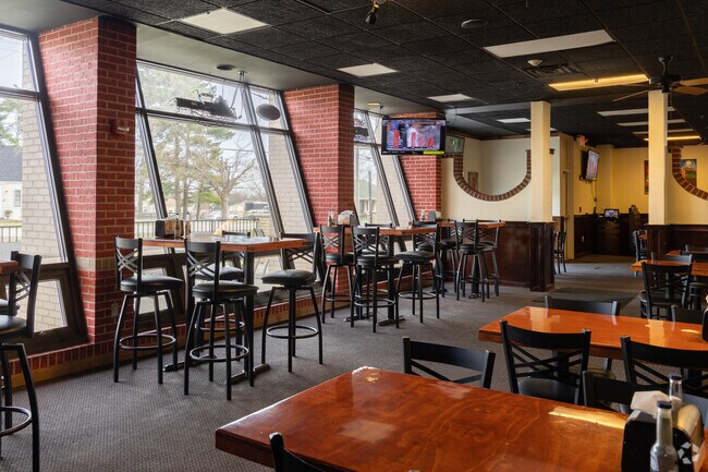 For authentic Mexican food, El Cerro Grande is where Outer Kenton locals flock.