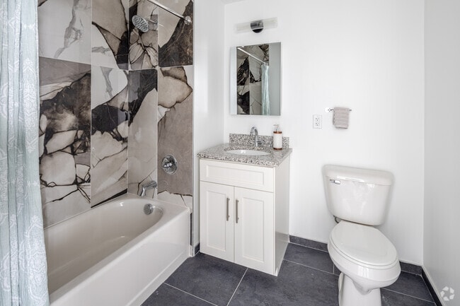 Hoyt Tower, Newark, NJ 07103 - photo 2