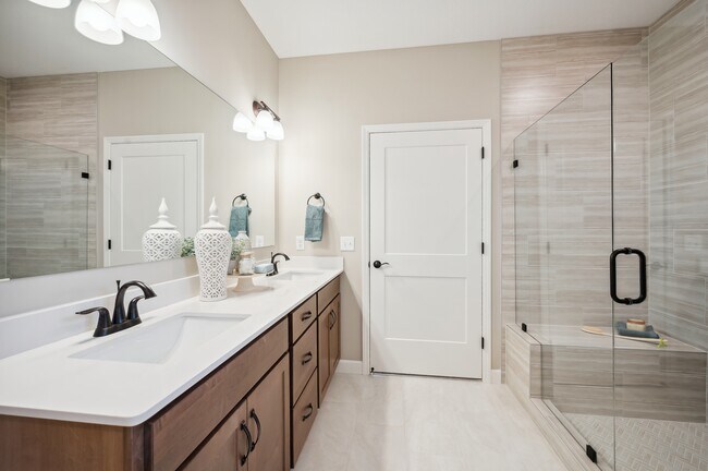 19972 Hunter's Ridge unit 37215748, Rogers, MN 55374 - photo 2