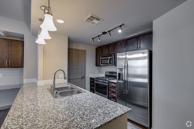 VO2A; 2 BR, 2 BA - 1,011 SF