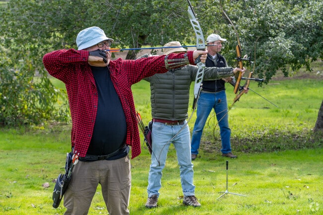 Perfect your shot and enjoy Chantillery’s natural beauty at Black Mountain Bowmen Archery.