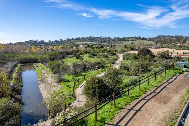 Peter’s Canyon Regional Park offers a six-mile-long hiking trail for North Tustin residents.