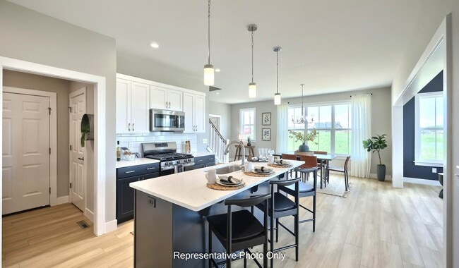 516 Stone Gate Blvd, Annville, PA 17003 - photo 2