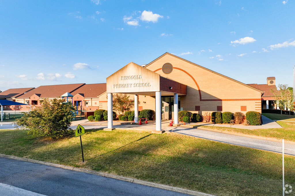 Ringgold Primary School is located at 340 Evitt Ln, Ringgold, GA 30736.