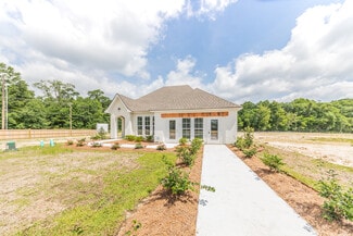 10408 Highland Lakes Dr, Denham Springs, LA 70726