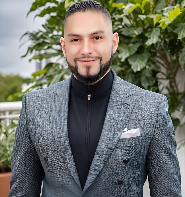 Agent Photo