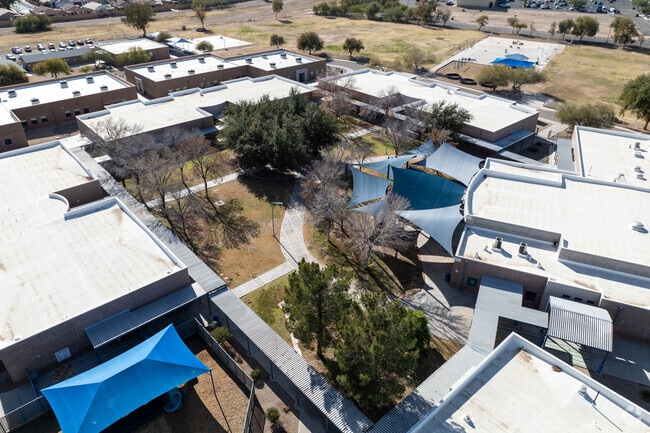 Twin Peaks K-8 School: Cultivating curiosity, creativity, and a passion for learning.