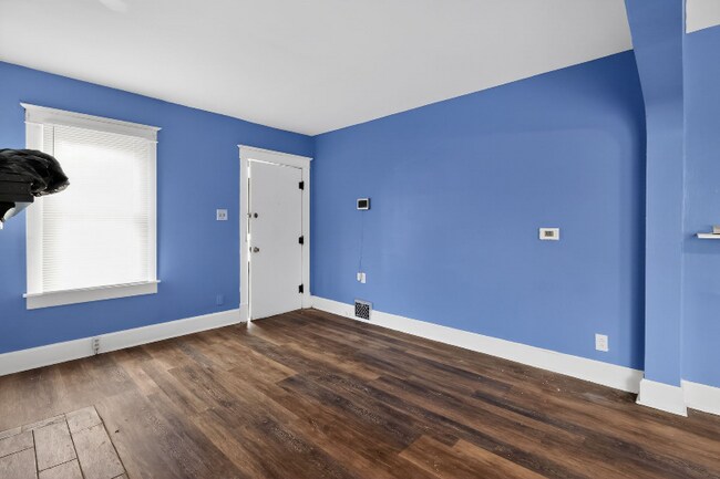 830 N 83rd St, East Saint Louis, IL 62203 - photo 4