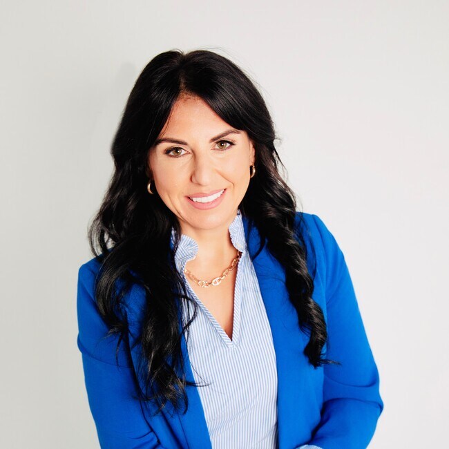 Virginia De Simone-Solis