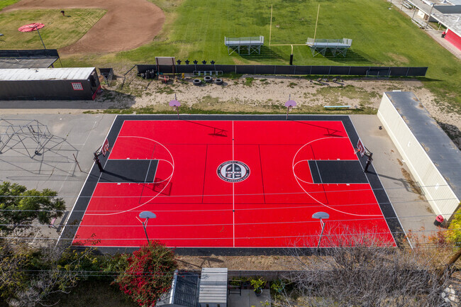 students can enjoy the outdoor basketball court at Grace Brethren Jr/Sr High School.