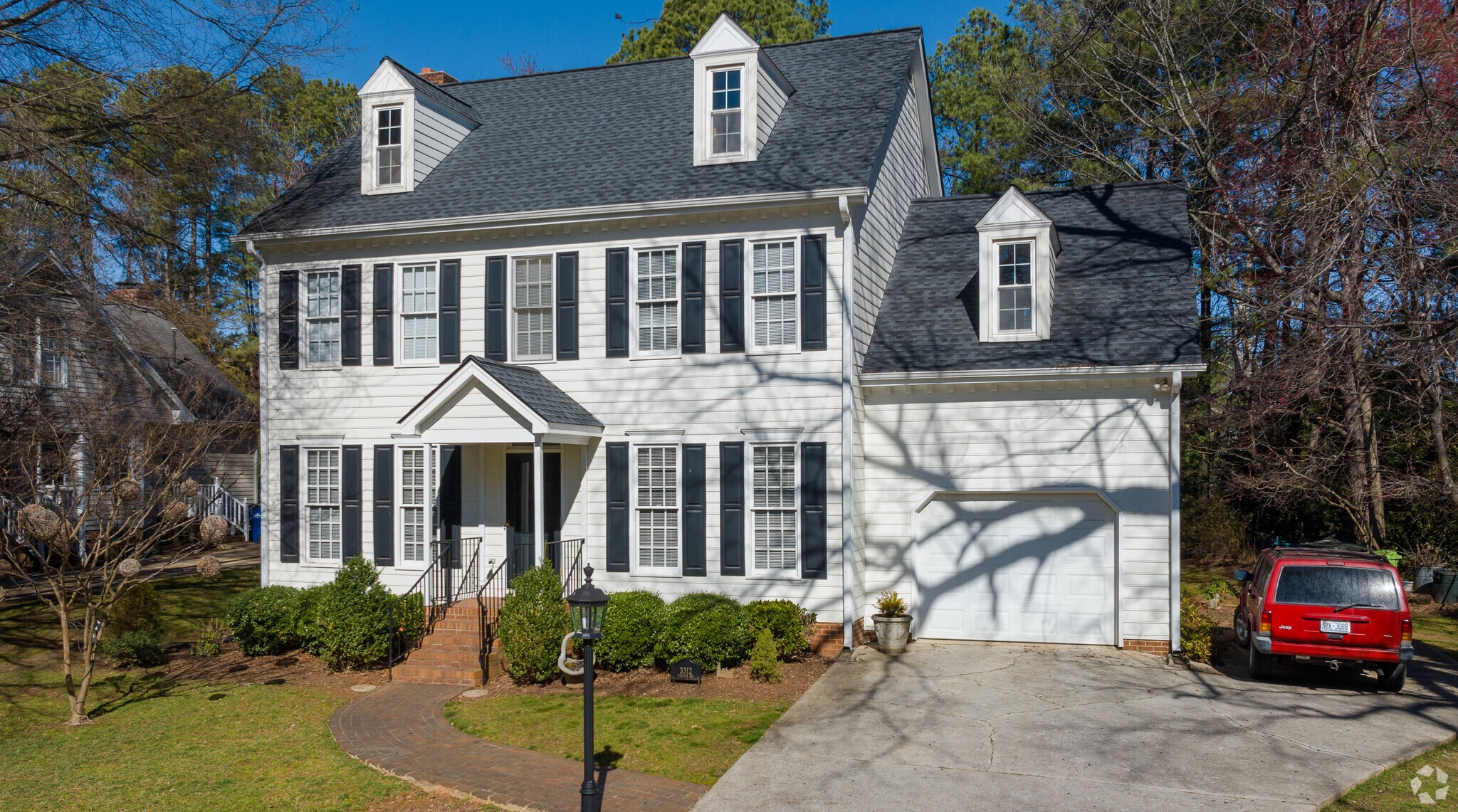 Colonial homes are common sight in Glenwood.