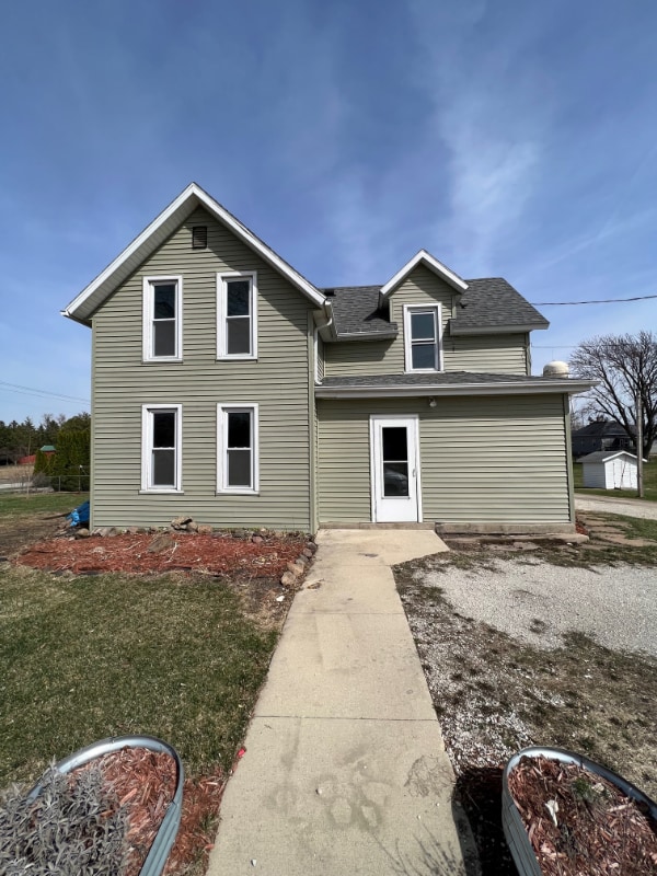 306 N Charles St Unit West, Calmar, IA 52132
