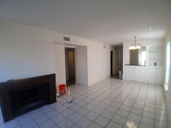Yorkshire Court Condominums unit 129, Metairie, LA 70002 - photo 3