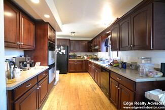 78 Arlington St, Boston, MA 02135